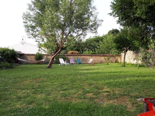 Le grenier d'Élodie : Maisons de vacances proche de Nantillé