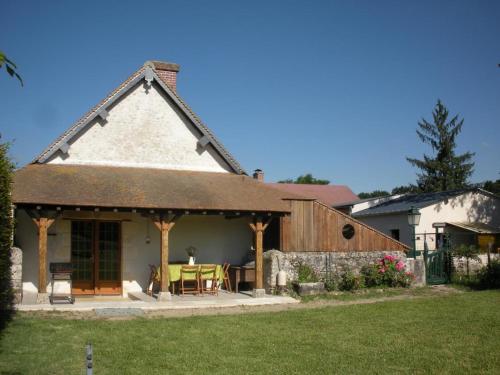 Gîte Fresnes , 3 pièces, 5 personnes - FR-1-491-242 : Maisons de vacances proche de Fougères-sur-Bièvre