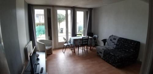 Maison 2 chambres, terrasse/jardin (proche PARIS) : Appartements proche de Bezons