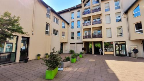 Appartement de 2 chambres avec balcon et wifi a Bitche : Appartements proche d'Éguelshardt
