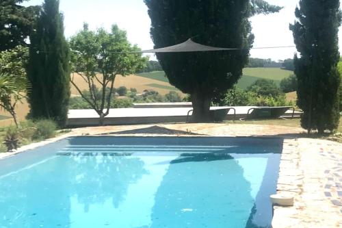 beautyful and inviting 11bed villa with pool Gers : Villas proche de Cézan