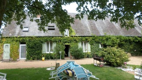 Le Domaine du Sybarite - Gîte Rural : Maisons de vacances proche de Saint-Germain-le-Gaillard