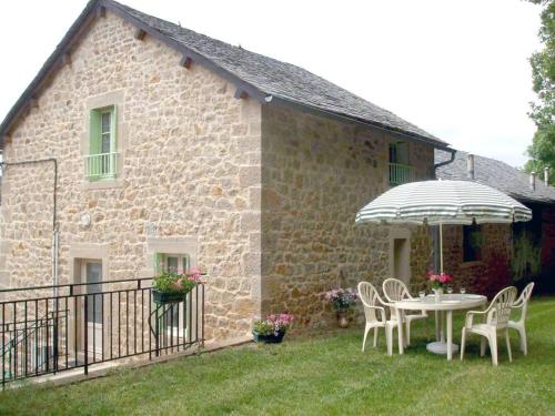 Gîte Sévérac-d'Aveyron, 4 pièces, 6 personnes - FR-1-601-398 : Maisons de vacances proche de Saint-Martin-de-Lenne