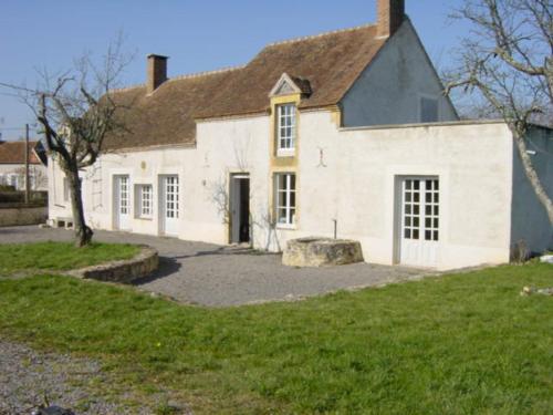 Le Four a Chaux Neret (Midden Frankrijk) : Maisons de vacances proche de Feusines