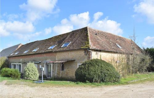 Nice Home In Janville With Wifi And 6 Bedrooms 2 : Maisons de vacances proche de Cagny