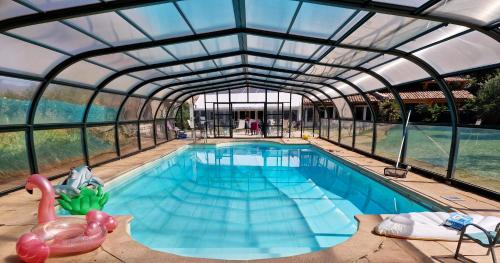 Villa de 3 chambres avec piscine privee jacuzzi et jardin amenage a Chomerac : Villas proche de Saint-Pierre-la-Roche