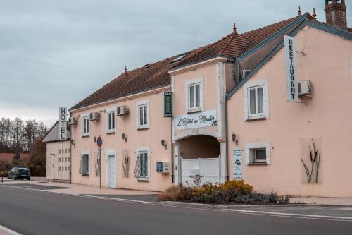 HOTEL DU MOULIN : Hotels proche de Saint-Remy-sous-Barbuise