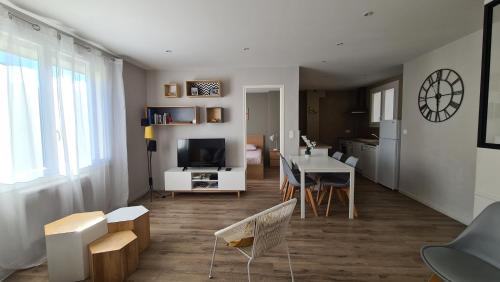 Appartement moderne de 54 m, 2 chambres : Appartements proche de La Seyne-sur-Mer