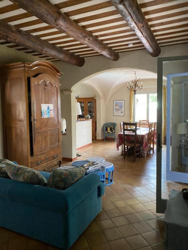 jolie villa provençale avec piscine à 4 km de Carpentras : Villas proche de Malemort-du-Comtat