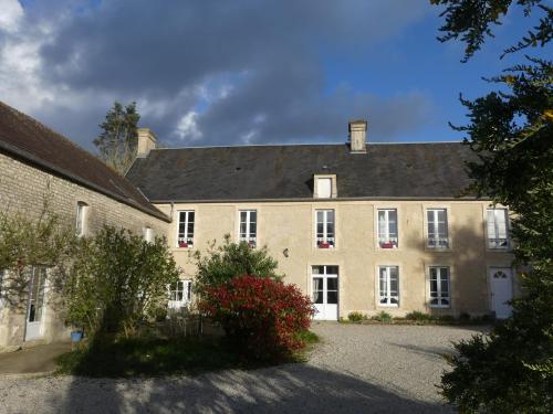 Domaine De La Cour Vautier : B&B / Chambres d'hotes proche de Saint-Martin-de-Blagny