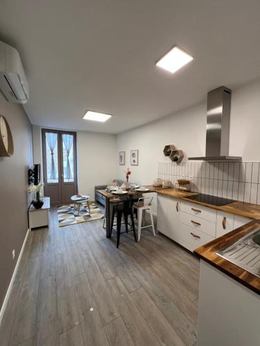Bel T2 refait à neuf climatisé centre : Appartements proche de Malemort-sur-Corrèze