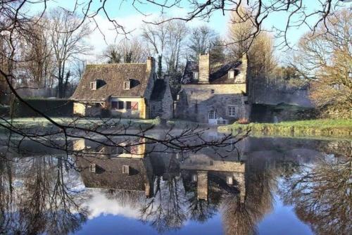 La Grange du Moulin de Lossulien : Maisons de vacances proche de Saint-Thonan