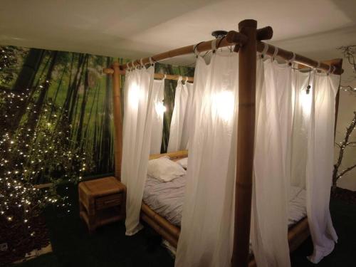 Le Jardin d'Eden -Appartement de charme avec Sauna, Hammam, spa : Appartements proche de Brives