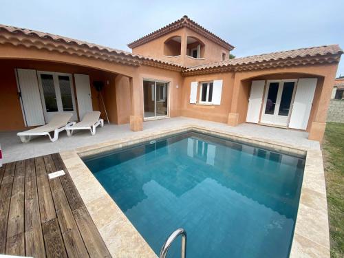 La maison d'Angelo - 8 personnes - piscine : Maisons de vacances proche de Saint-Roman-de-Malegarde