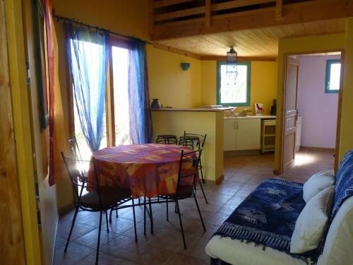 gite sud ardeche : Maisons de vacances proche de Malons-et-Elze