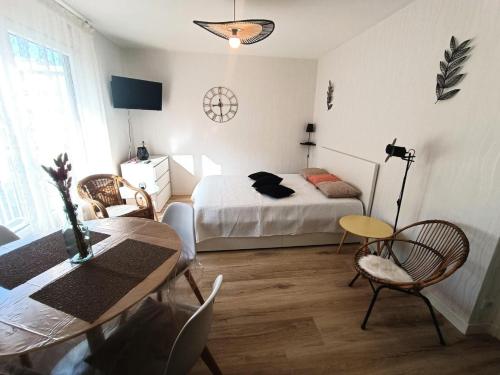 Résidence Montcalm C - Studio pour 2 Personnes 004 : Appartements proche de Viviers-du-Lac