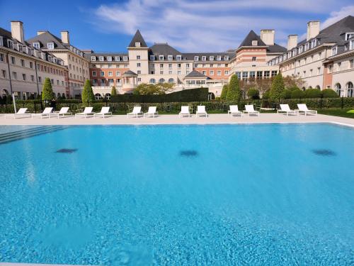 Dream Castle Hotel Marne La Vallee : Hotels proche de Meaux