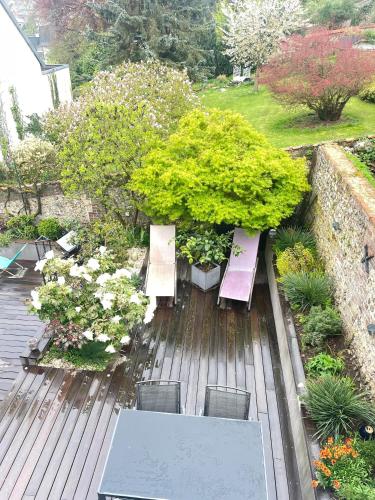 La terrasse : Maisons de vacances proche de Mont-Saint-Aignan