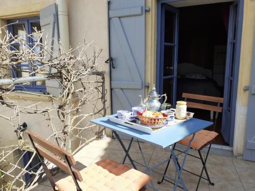 Les volets bleus : Maisons d'hotes proche de Saint-Denis-de-Cabanne
