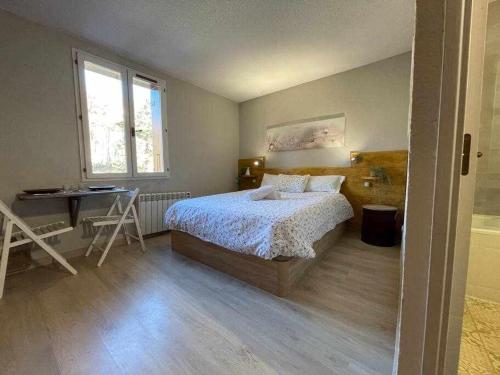 Apartamento ideal para parejas en Enveitg : Appartements proche de Latour-de-Carol