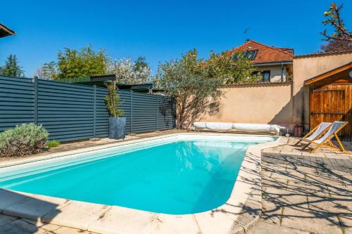 Beautiful villa with pool nearby Lyon - Welkeys : Villas proche de Saint-Didier-au-Mont-d'Or