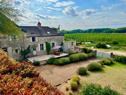 Villa de charme tourangelle : Maisons de vacances proche de La Chapelle-aux-Naux