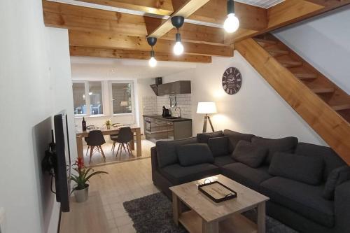 Gîte les Rayols : Appartements proche d'Intres
