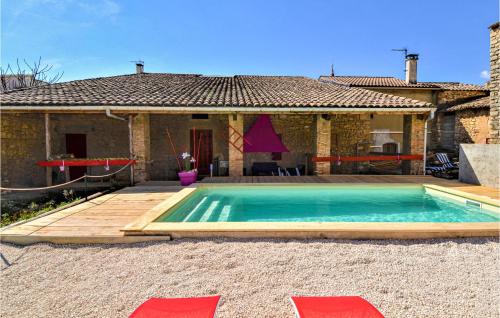 Beautiful Home In Saint-gervais With 6 Bedrooms, Outdoor Swimming Pool And Heated Swimming Pool : Maisons de vacances proche de Saint-Gervais