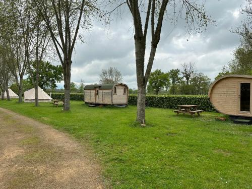 Camping de Messeugne : Campings proche de Santilly