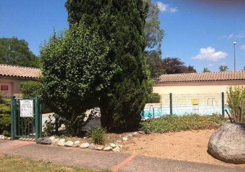 Toulouse T1 proche Météo France - piscine parking : Appartements proche de Cugnaux