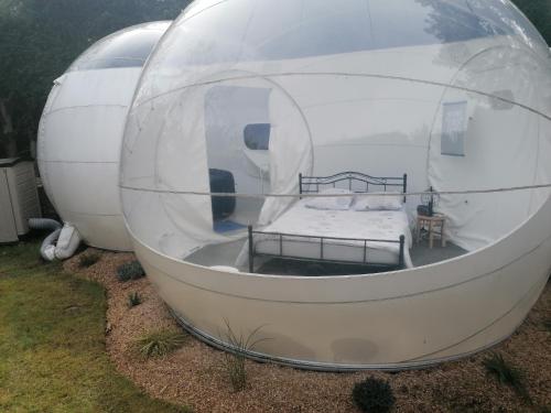 Hébergement insolite, bulle sous les étoiles : Campings proche d'Andé