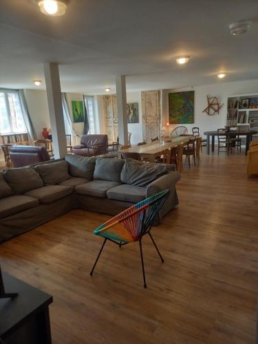 logement entier spacieux et confortable à 1 h de Paris : Appartements proche de Saint-Loup-de-Gonois