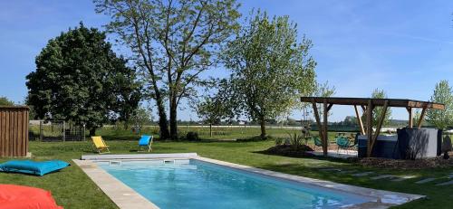 Gite au gré de la Loire: massage, piscine et spa : Sejours chez l'habitant proche de Mazé