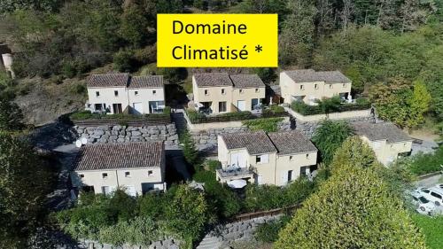 Domaine des Bains : Appart'hotels proche d'Antraigues-sur-Volane