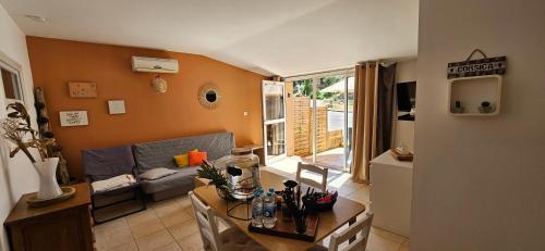 Appartement T2 avec piscine aux portes de la plage de Cupabia : Appartements proche de Serra-di-Ferro