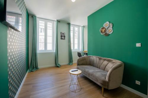 WelcomeAgen Josephine Baker Clim Fibre : Appartements proche de Marmont-Pachas
