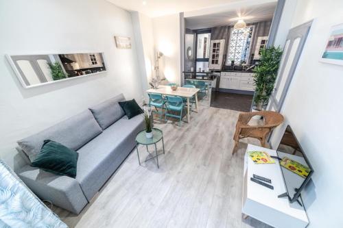 Le MIAMI - Chaleureux 4 pers- Oullins centre- Lyon : Appartements proche de Saint-Genis-Laval