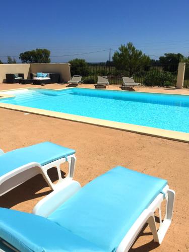 Villa de 2 chambres avec vue sur la mer piscine partagee et jardin amenage a Serra di fiumorbo a 4 km de la plage : Villas proche de Ventiseri