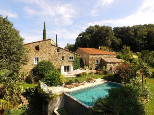 15th Century Catalan Farmhouse with pool : Villas proche d'Arles-sur-Tech