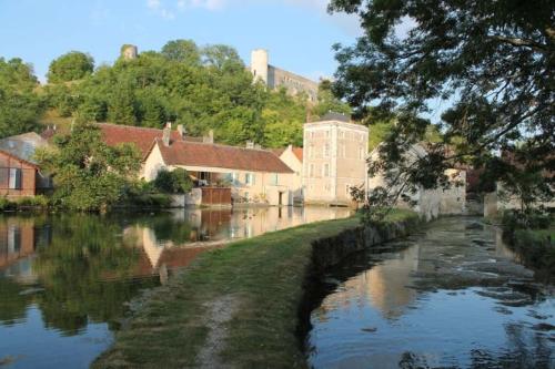 Les Gîtes de la Foret : Maisons de vacances proche de Coulanges-sur-Yonne