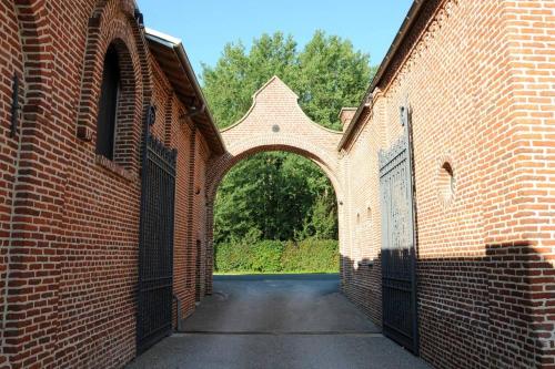 Les Gîtes du Domaine de la Traxène : Maisons de vacances proche d'Avesnes