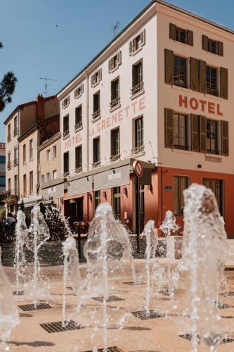 Mage hôtels - Hôtel la grenette : Hotels proche de Roanne