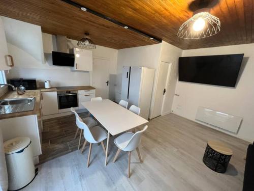 Appartement style chalet standing 2 à 6 personnes : Appartements proche de Saint-Sauves-d'Auvergne