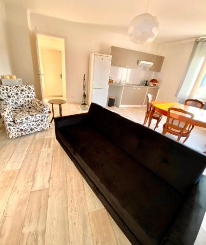 Appartement rénové 80 m2 : Sejours chez l'habitant proche de Saint-Martin-de-Caralp