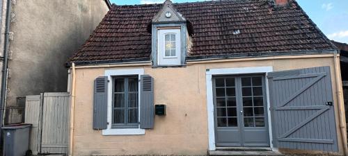La Berthenoux cottage : Maisons de vacances proche de La Motte-Feuilly