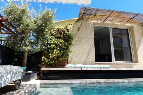 Maison de village 4 étoiles avec piscine privee : Maisons de vacances proche de Villars