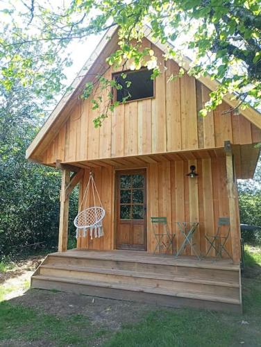 Cabane Insolite à la Ferme : Chalets proche de Saint-Merd-de-Lapleau
