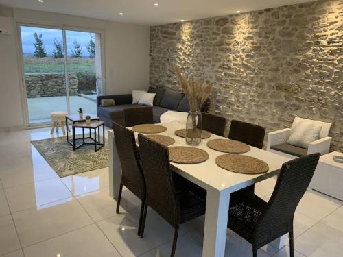 Maison chaleureuse dans village calme : Appartements proche de Vielmur-sur-Agout
