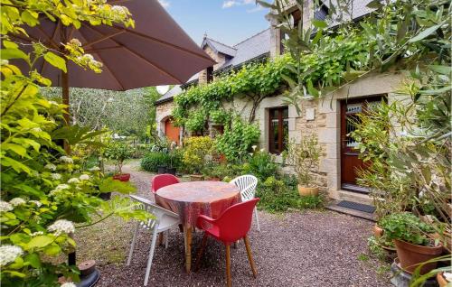 Beautiful Home In Riec-sur-belon With Wifi And 2 Bedrooms 2 : Maisons de vacances proche de Riec-sur-Belon
