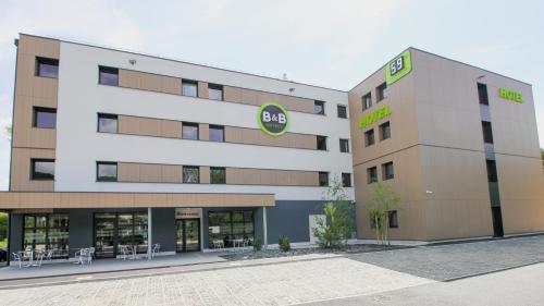 B&B HOTEL Aix-les-Bains : Hotels proche de Mognard
